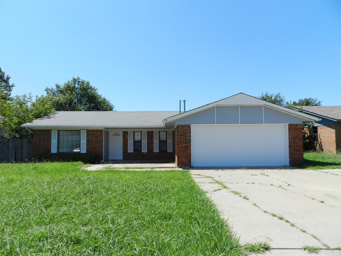 Primary Photo - 7810 Morrocco Dr NW