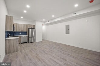 Building Photo - 3623 N 21st St