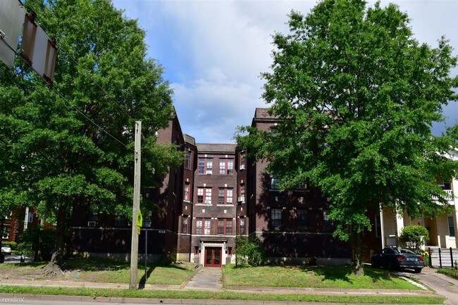 Building Photo - 1416 Hampton Blvd