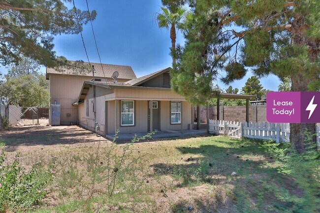 Foto del edificio - 119 W 9th Pl