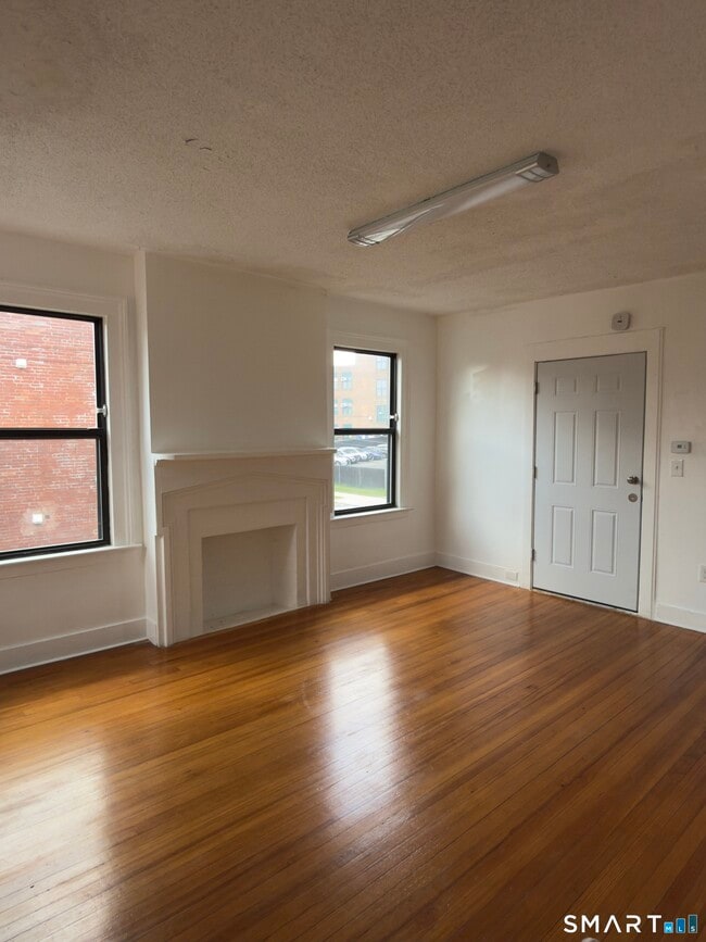 Foto del edificio - 72 Cedar St