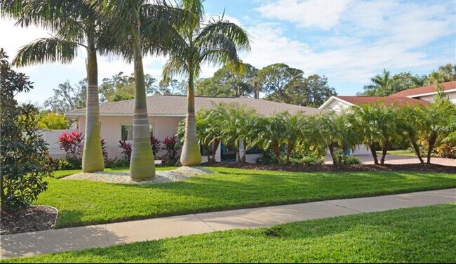 Foto del edificio - 7020 Mango Ave S