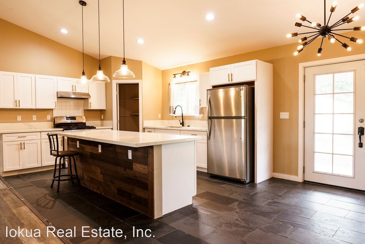 Foto principal - 3 br, 2 bath House - 15-1839 31st Ave