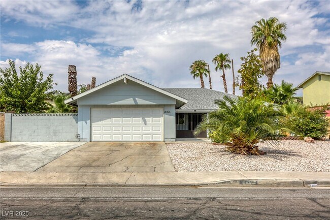 Building Photo - 3055 S Topaz Rd