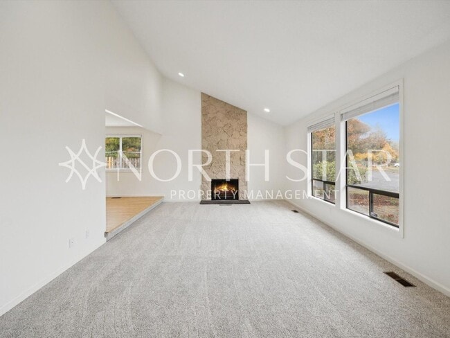 Foto del edificio - Beautifully Maintained Single-Level Home w...