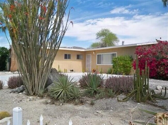 Building Photo - 10265 West Dr