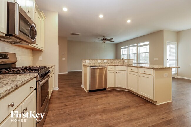 Foto del edificio - 5166 Preserve Blvd