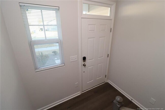 Foto del edificio - 1214 Rosefinch Dr