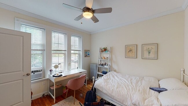 Foto del edificio - Charming 2 Bedroom Split-No Broker Fee