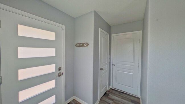 Building Photo - 12311 Skyview Rise Ct
