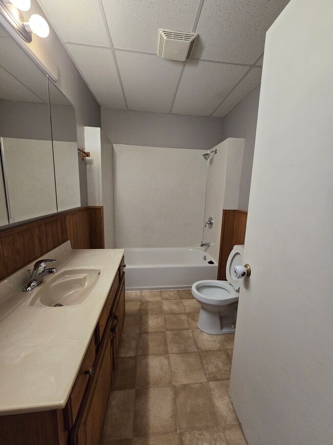 Building Photo - LEWISTON HOME