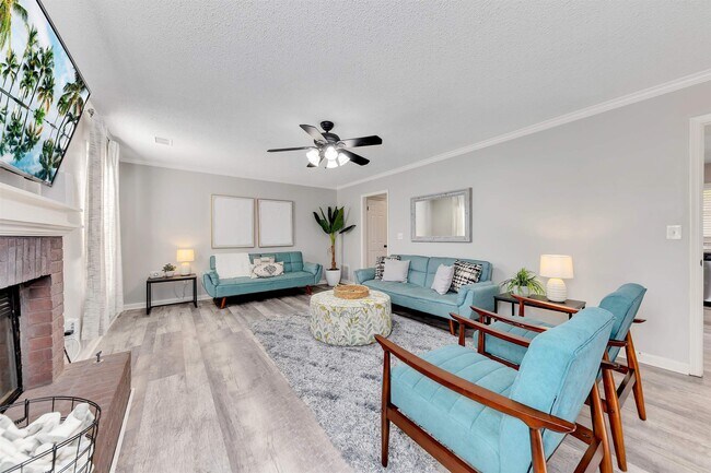 Foto del edificio - 4732 Winters Chapel Rd