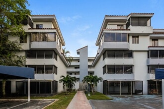 Building Photo - 8205 SW 152nd Ave