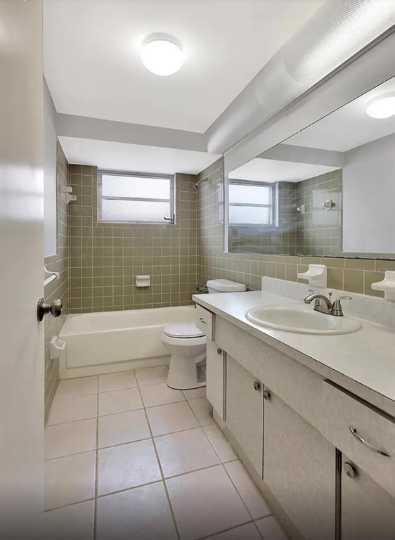 Building Photo - 5611 Mosaic Dr