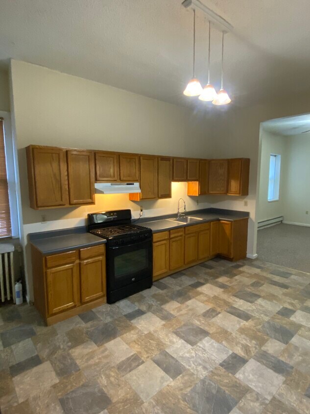 31 Congress St Unit 1st Floor, Cohoes, NY 12047 Apartments in Cohoes, NY