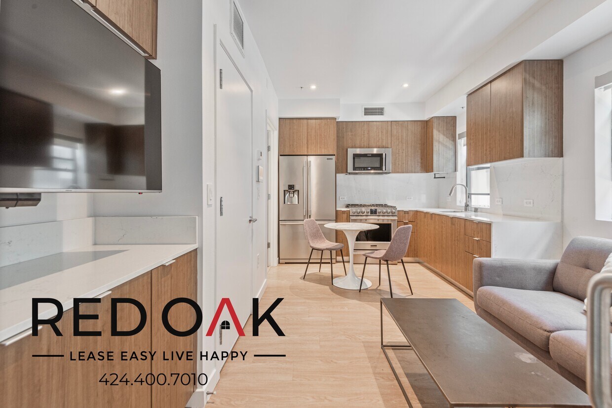 Foto principal - 11649 Mayfield Ave