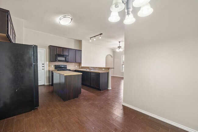 Foto del edificio - 953 Brown Rock Dr