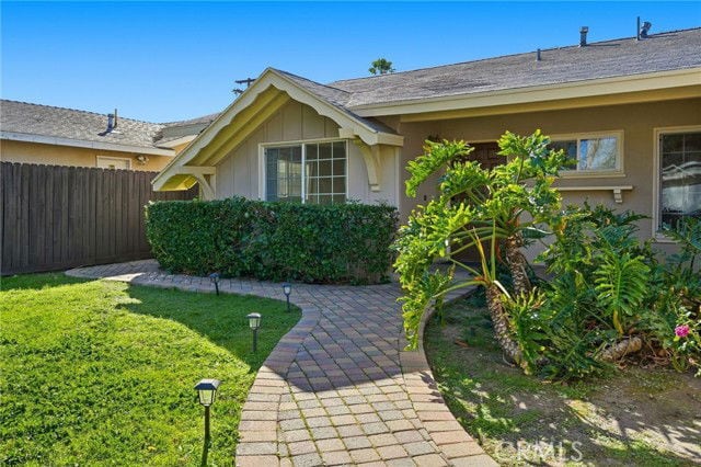 Foto del edificio - 24000 Archwood St