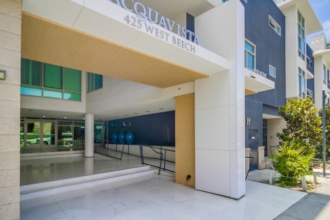 Foto del edificio - 425 W Beech St