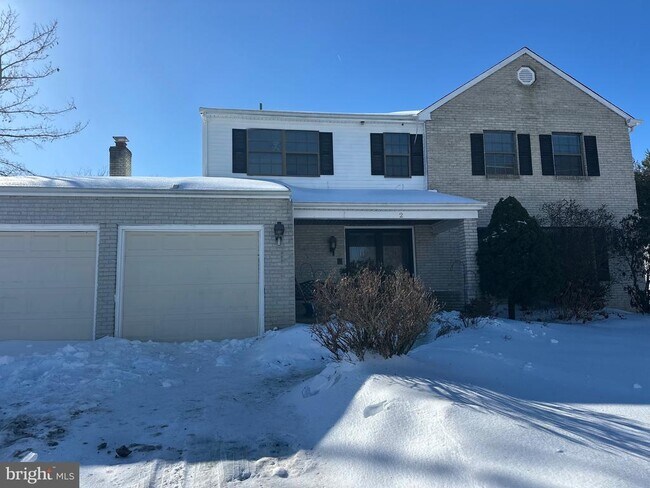 Foto del edificio - 2 W High Ridge Rd