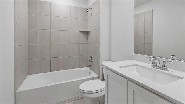 Foto del edificio - 2004 Foggy Wds Ln