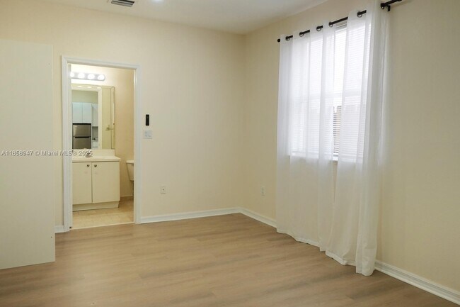 Foto del edificio - 2469 SW 153rd Pass