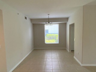 Foto del edificio - 1345 Henley St