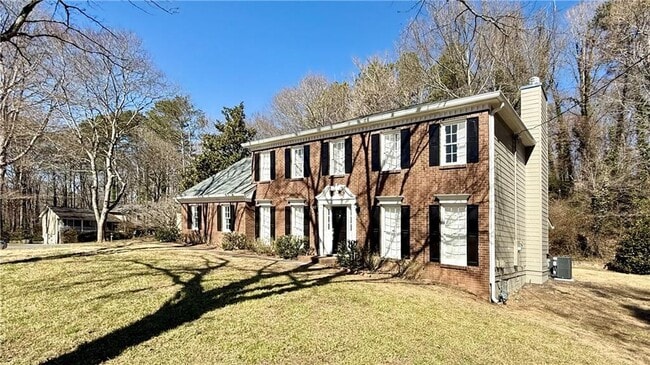 Building Photo - 1735 Ridgefield Dr