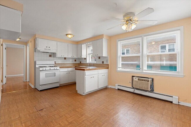 Foto del edificio - 2650 W Touhy Ave