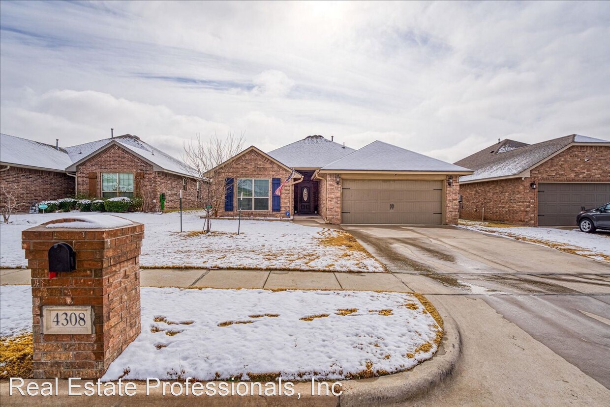 Foto principal - 4 br, 2 bath House - 4308 SW Brandon Ln.