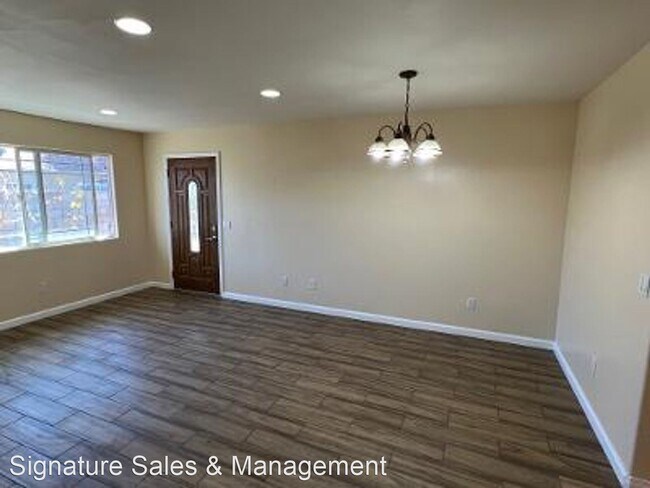 Building Photo - 3 br, 2 bath House - 713 W 9th Street