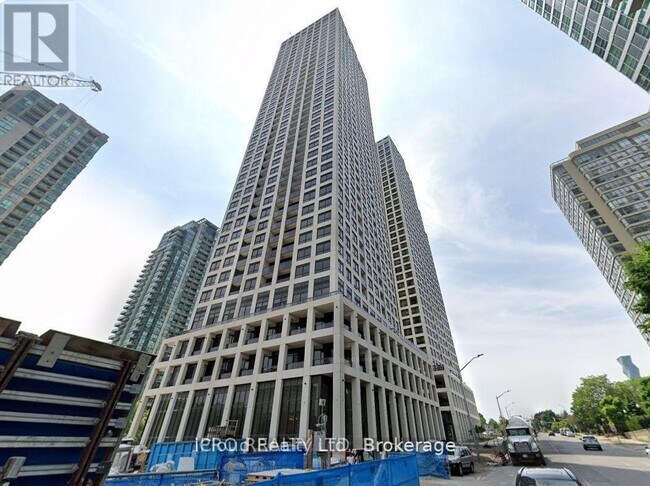 Building Photo - 30-1130 Elm Dr W