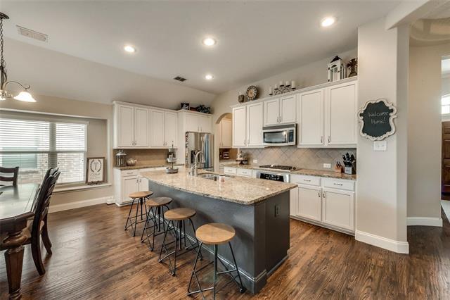 Building Photo - 4845 Grinstein Dr