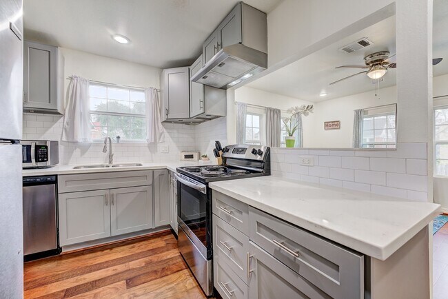 Foto del edificio - 2720 Truxillo St