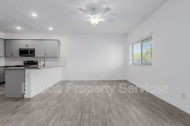 Foto del edificio - 1318 S 105th Pl