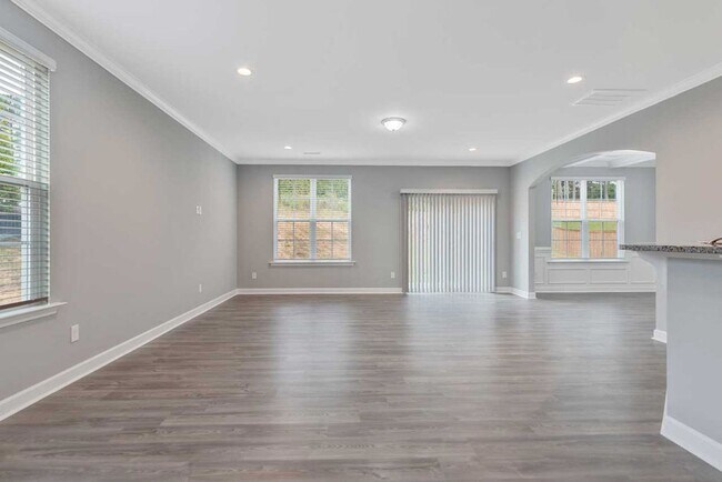 Building Photo - 3 Bed, 2.5 Bath Home Oasis, with Community...