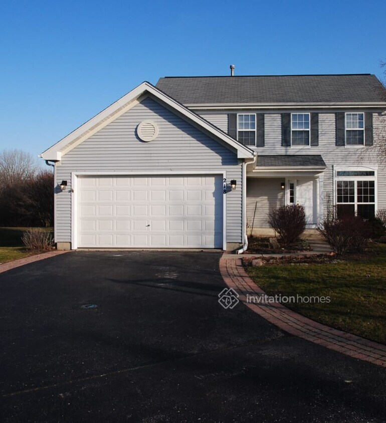 Primary Photo - 218 W Prairie Ln