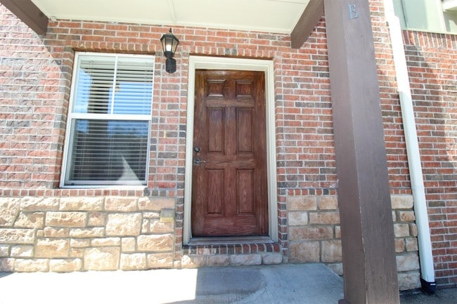 Building Photo - 2212-12E Karrington Ridge