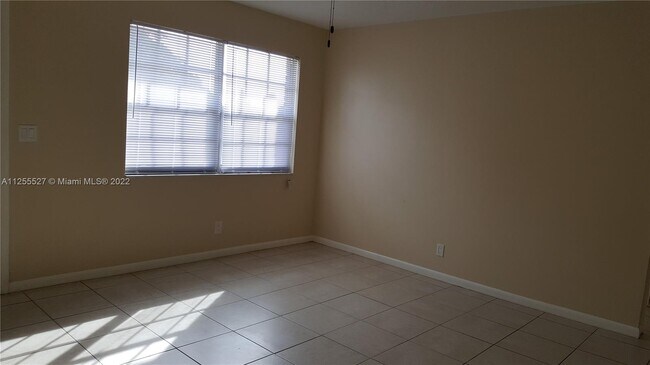 Foto del edificio - 102 6th St