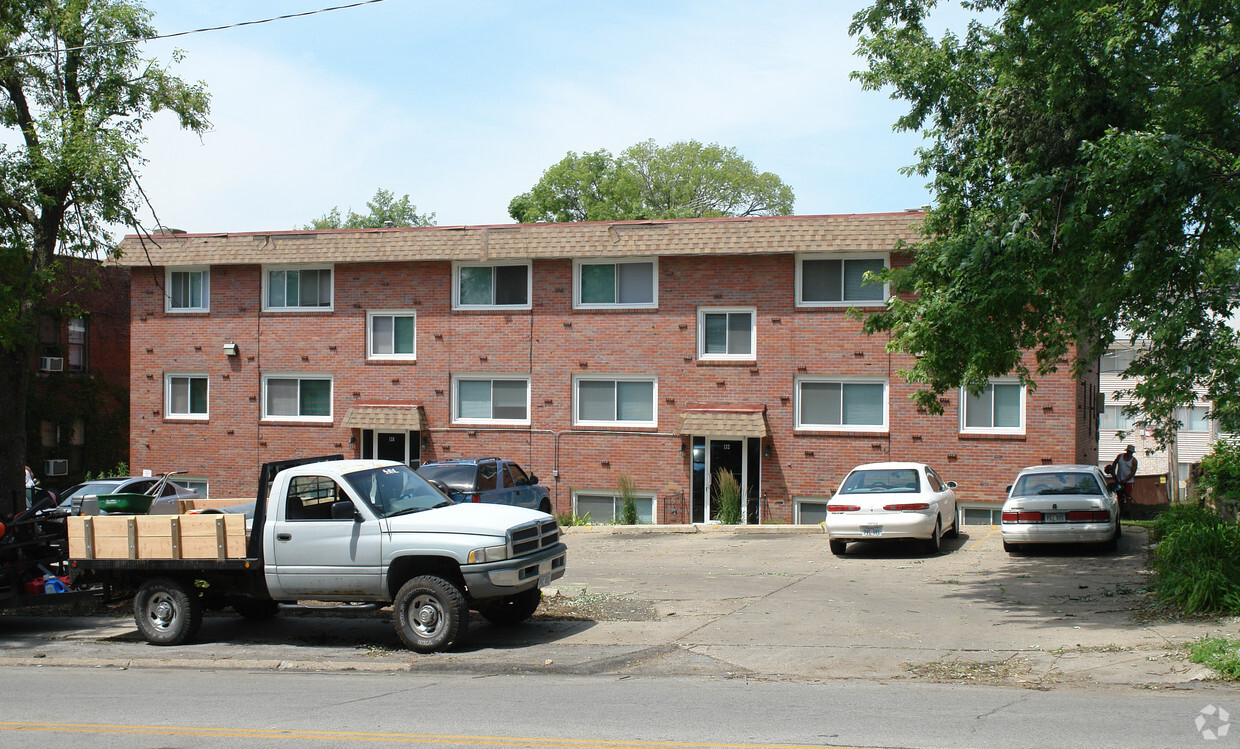 Building Photo - 128 N 40th St