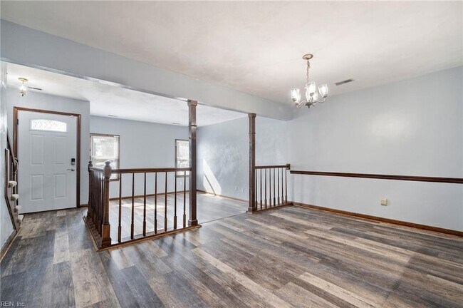 Foto del edificio - 5496 Lynbrook Landing