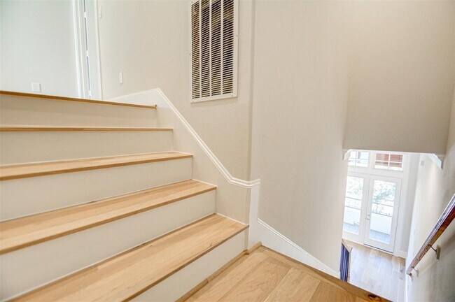 Foto del edificio - 822 Cage St