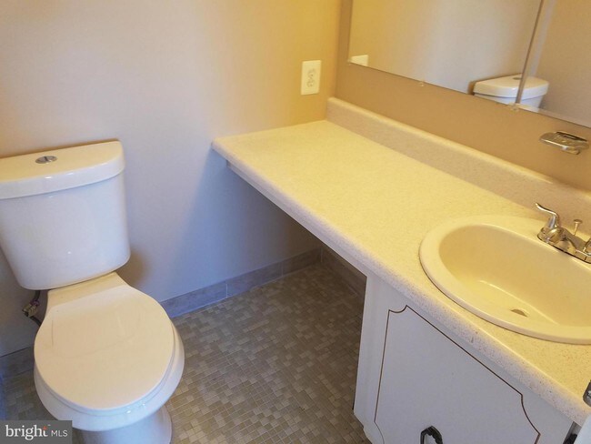 Foto del edificio - 1836 Metzerott Rd