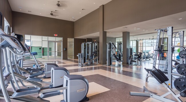 Building Photo - Suitable Studio W/ Great Amenities Included