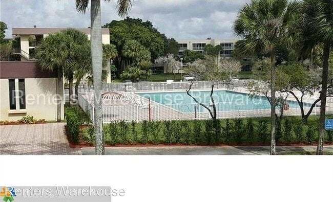 Building Photo - 3301 NW 47th Terrace