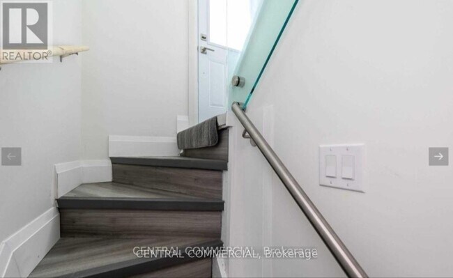 Photo du bâtiment - 38 Child Dr