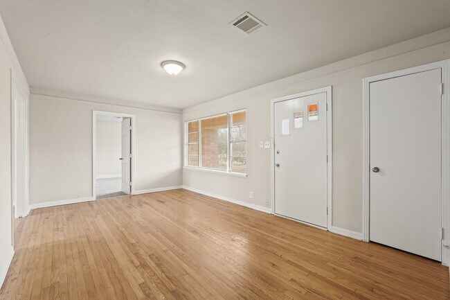 Building Photo - 514 Gammon Dr