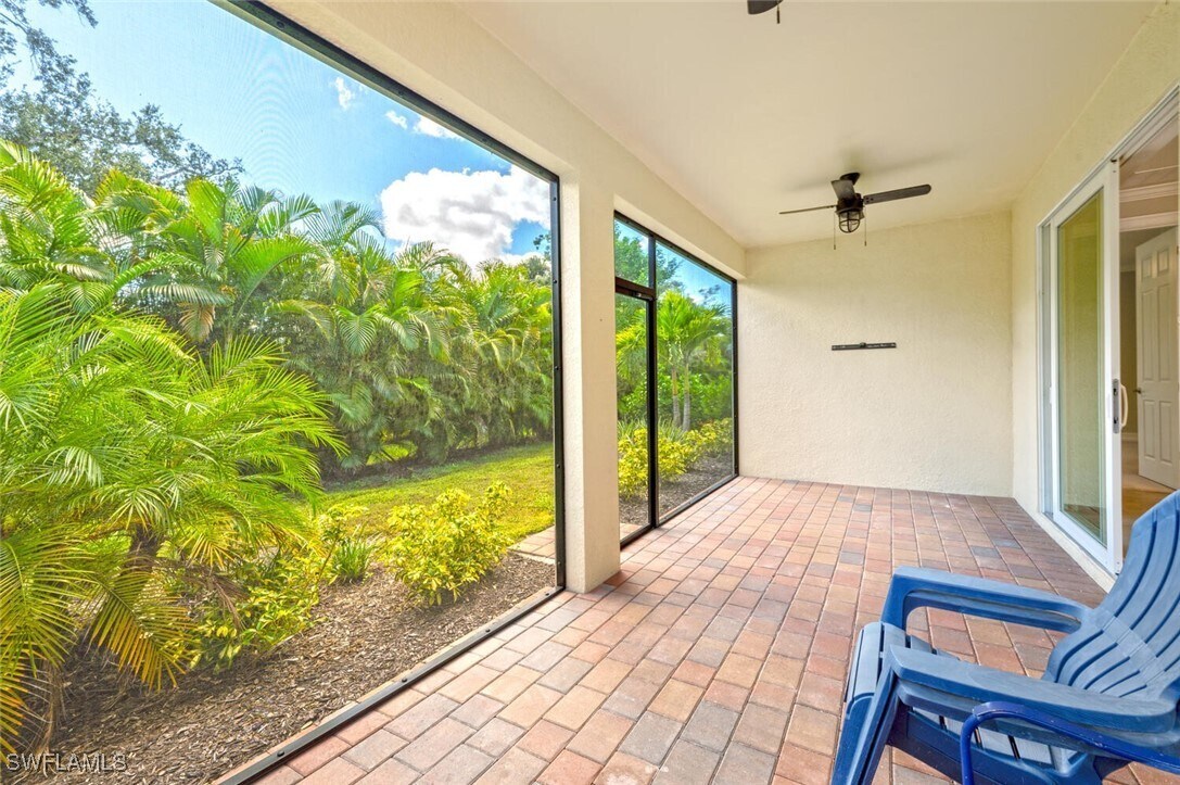 Foto del edificio - 388 Grace Bay Ln