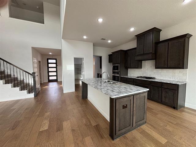 Foto del edificio - 1080 Canuela Way