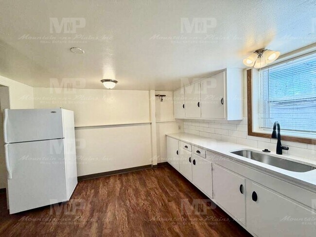 Foto del edificio - 712 W Myrtle St